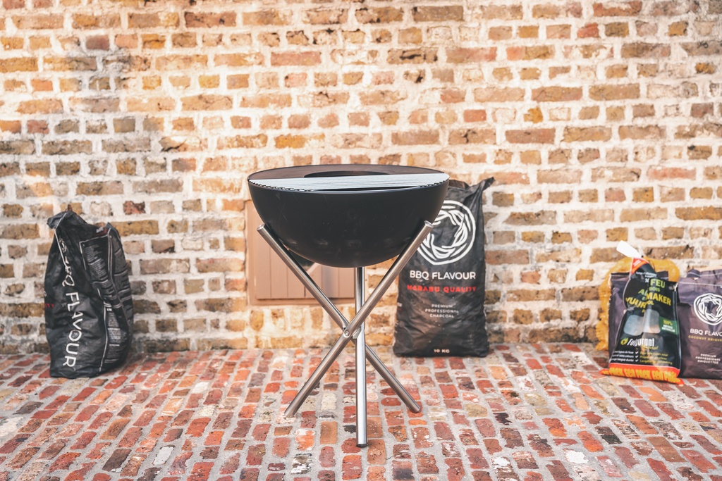 Yakiniku Zwart BBQ Flavour Houtskool Marabu 10 kg sfeer